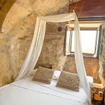 Kalma Elephant Tower - Medieval Stay With A City View
