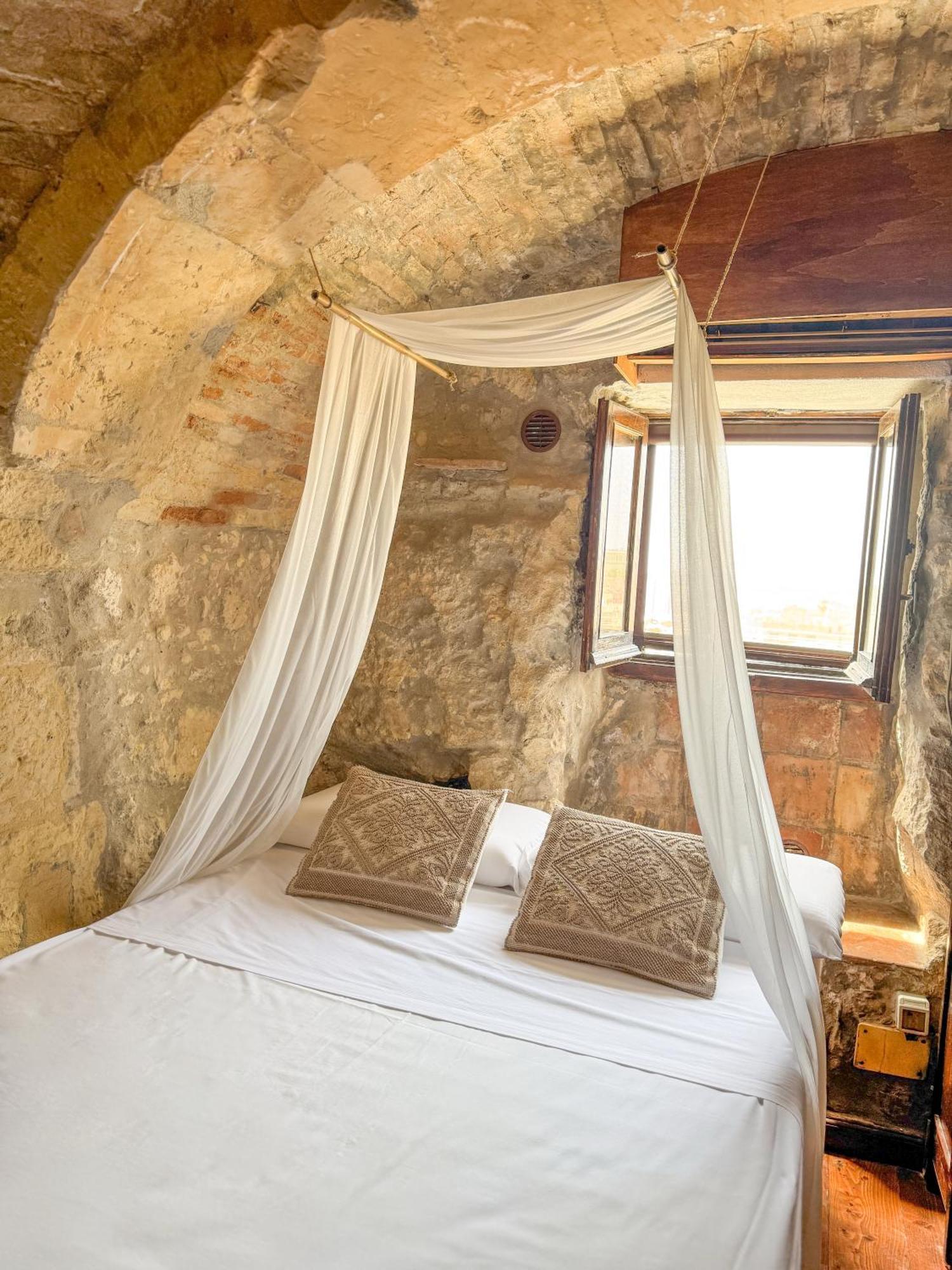 Appartement Kalma Elephant Tower - Medieval With A View