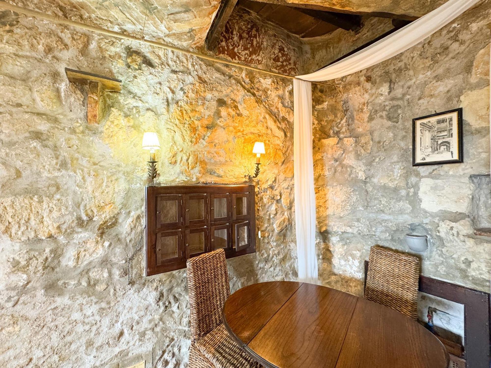 Kalma Elephant Tower - Medieval With A View *